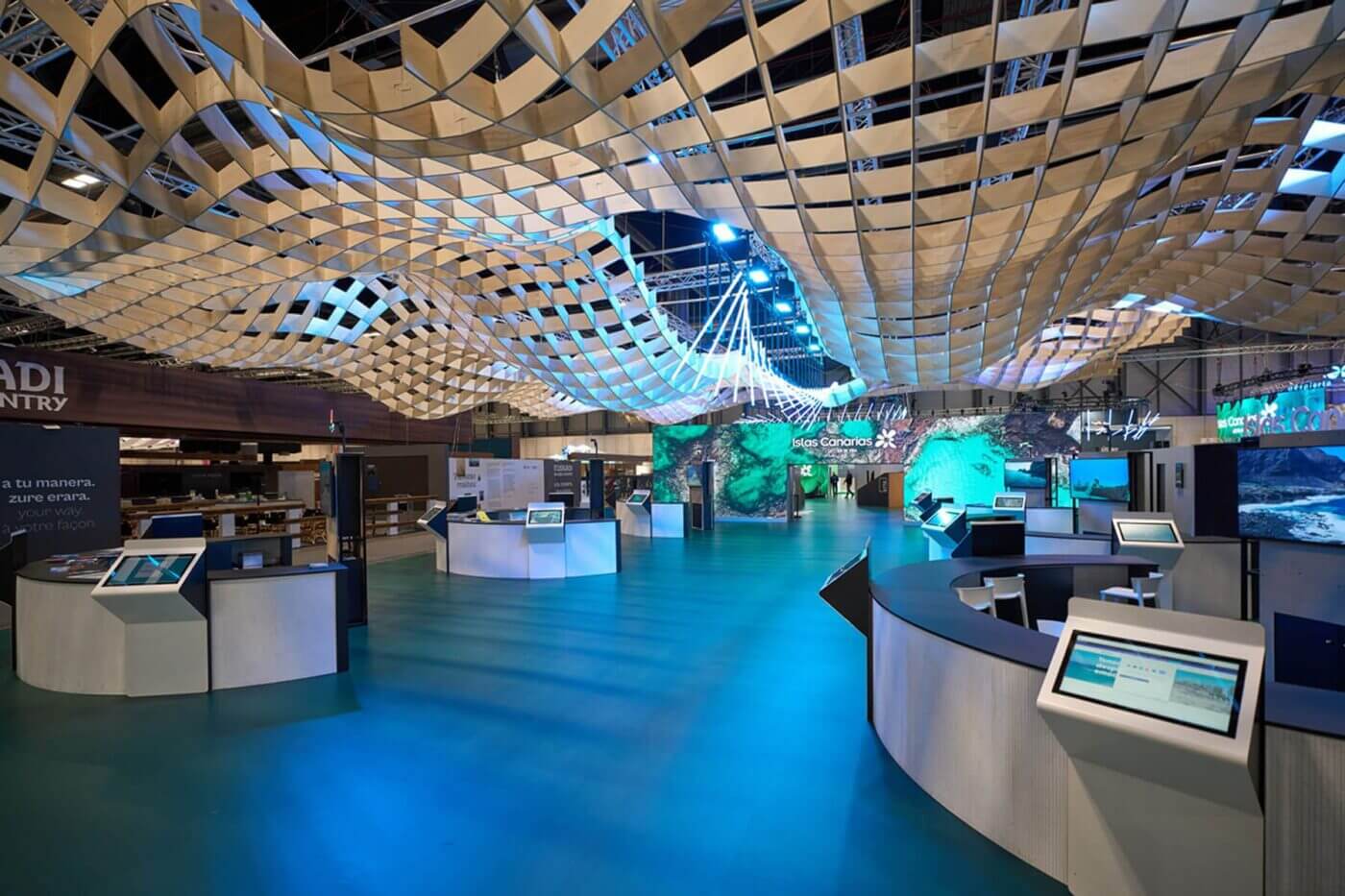 Case study del diseño y montaje del stand de Islas Canarias en FITUR 2025